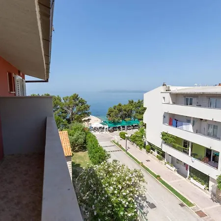 Elena Apartman